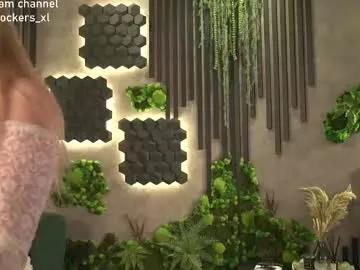 ella_knockers_xl from Chaturbate