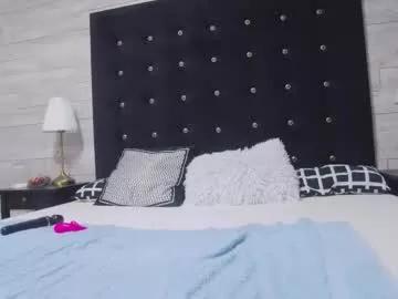 ella_lizzie from Chaturbate