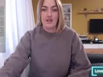 ella_max_live from Chaturbate