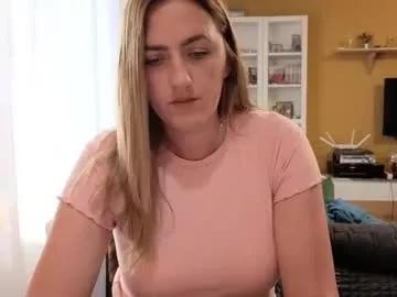 ella_max_live from Chaturbate