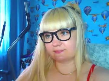 ellabella36dd from Chaturbate