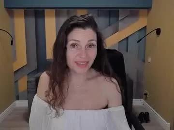 ellalongs from Chaturbate