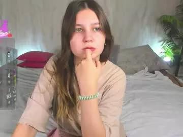 elle_ellise from Chaturbate