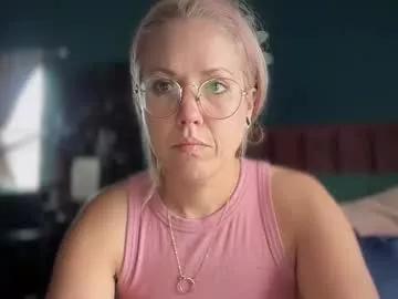 elle_love55 from Chaturbate