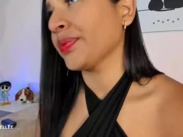 ellegisellee from Chaturbate