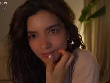 ellelure_ from Chaturbate