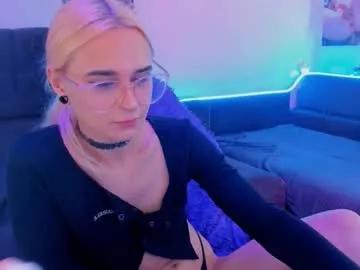 elli_26 from Chaturbate