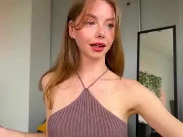 elli_harmon from Chaturbate