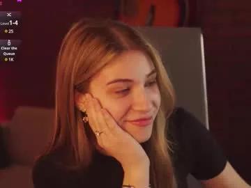 elliecutes from Chaturbate
