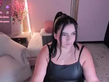 elliee_taylorr from Chaturbate