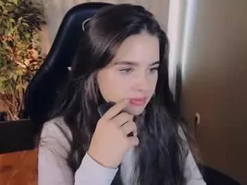 elliephant_ from Chaturbate