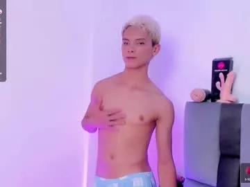 elliot_stone from Chaturbate
