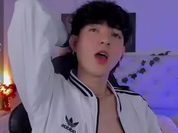 elliot_younng from Chaturbate