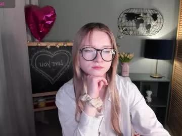 elliup from Chaturbate