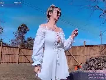 ells_palace from Chaturbate