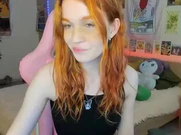 elly_milas from Chaturbate