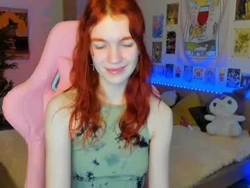 elly_milas from Chaturbate