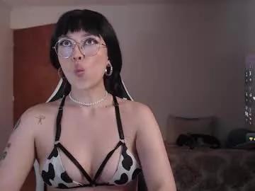 elly_uwuw from Chaturbate