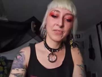 ember_circle from Chaturbate