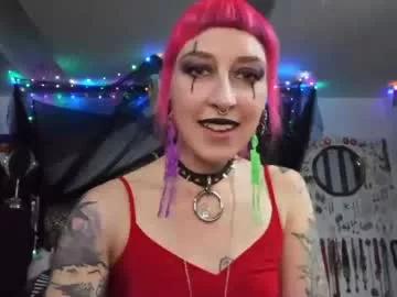 ember_circle from Chaturbate
