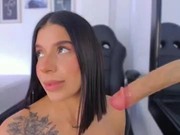emelie_89 from Chaturbate