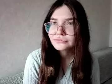 Emelysimonson webcams show profile image 