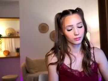 emma__cutiee from Chaturbate