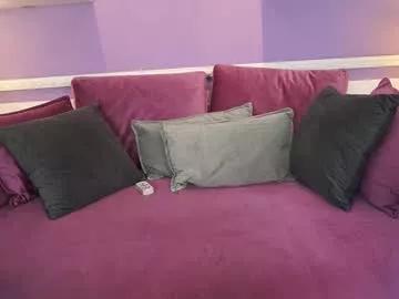 emma__walkerr_ from Chaturbate
