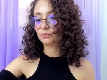 emma_belle02 from Chaturbate