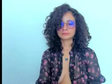 emma_belle02 from Chaturbate