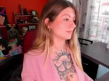 emmaa_hostt from Chaturbate