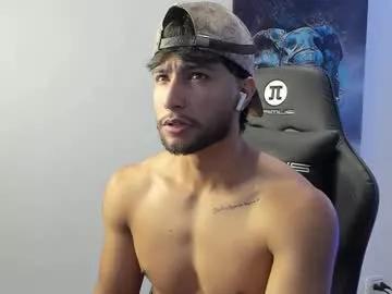 emmet_collins from Chaturbate