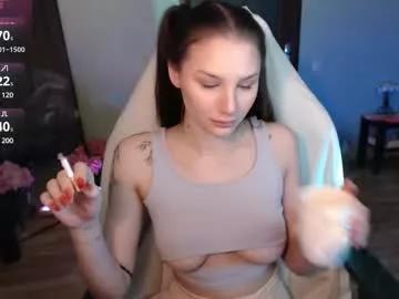 emmiclo from Chaturbate