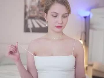 emmie_blush from Chaturbate