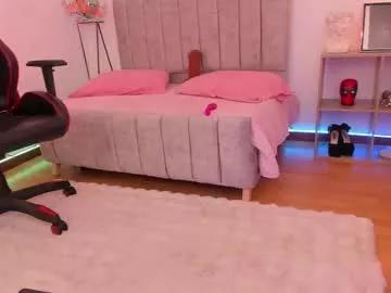 emmyevans1 from Chaturbate