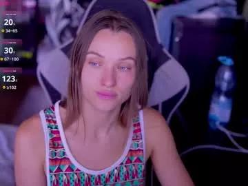 emmyskyy from Chaturbate