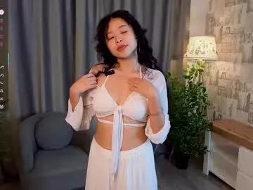 Ermelindaholan webcams show profile image 
