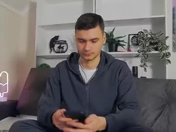 ernest_jones from Chaturbate