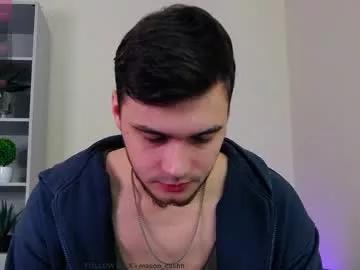 ernest_jones from Chaturbate