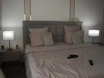 eseniyalove from Chaturbate