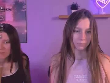 esme_moore_ from Chaturbate is Freechat