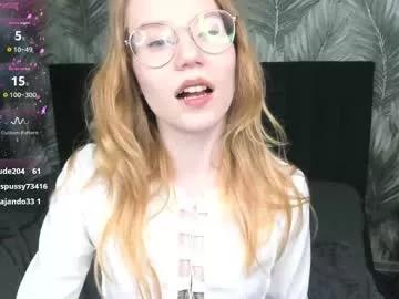 esme_runn from Chaturbate