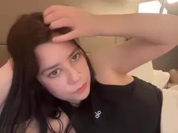 essenalaurent from Chaturbate