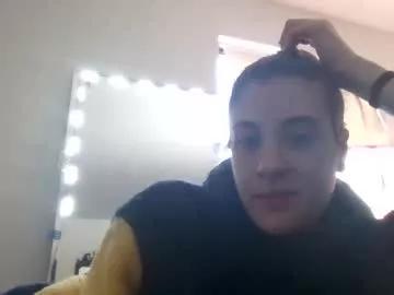 essentialexibaby from Chaturbate