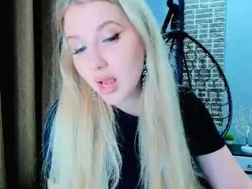 Evacadooo webcams show profile image 