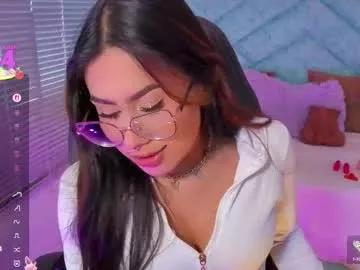 eveline_figeroa from Chaturbate