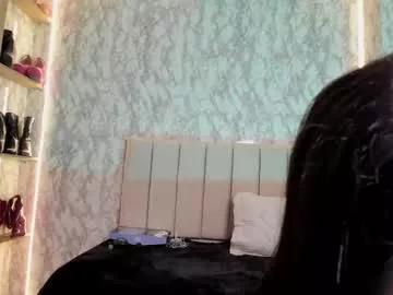 evelynjoness_ from Chaturbate