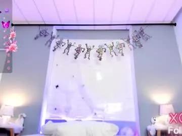 everlymooree from Chaturbate