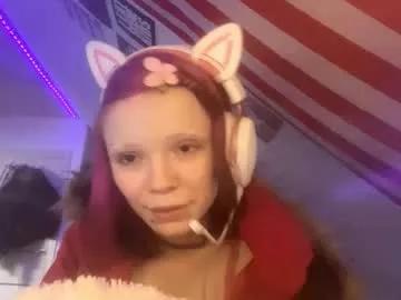 Evettezirin webcams show profile image 