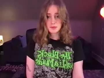 eviecam from Chaturbate